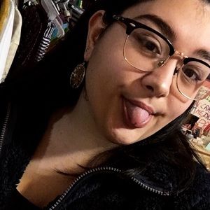 Meet your Posher, Linnette